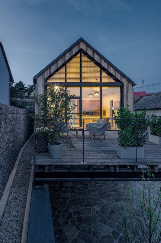 Boq architekti navrhli atriový rodinný dům na jižní Moravě