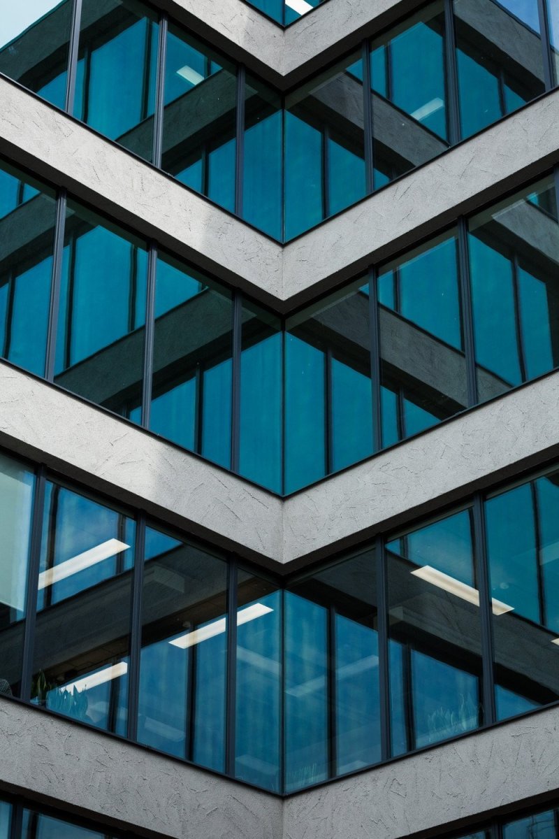 FIVE, QARTA architektura.