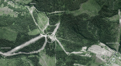 Zázemí rekreačního areálu Bachledka, Compass architekti, širší vztahy