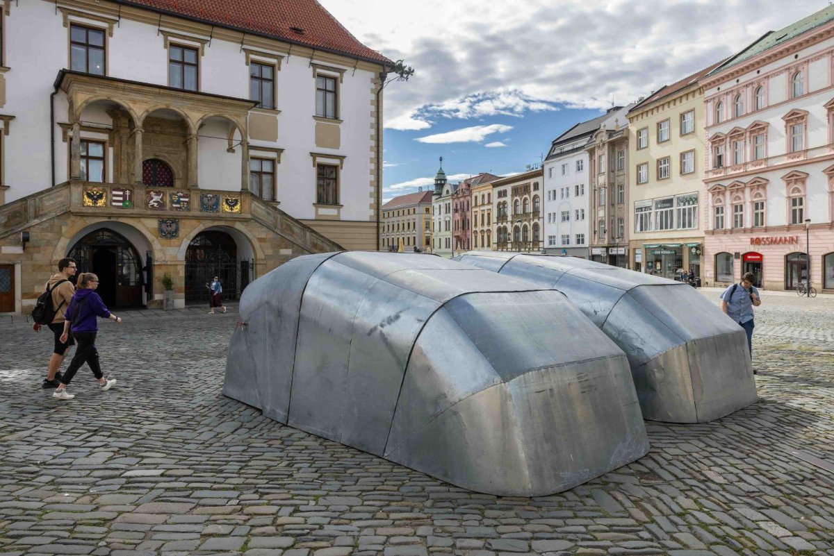 Ilona Németh (spolupráce Marián Ravasz), Handiwork, Horní náměstí v Olomouci, 2006-2024, MUO