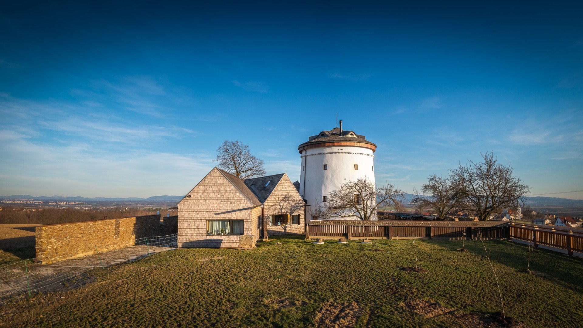 Proměna mlýna na Ostravsku v rodinný dům architekta Davida Kotka
