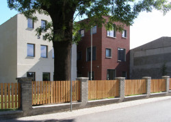 základní škola v Hovorčovicích u Prahy od architekta Ondřeje Tučka