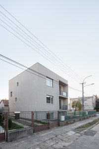 Rekonstrukce rodinného domu v Šaĺe na Slovensku od Bakyta architekti