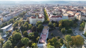 Úprava sadů Bratří Čapků v Praze-Vinohradech od U/U Studia