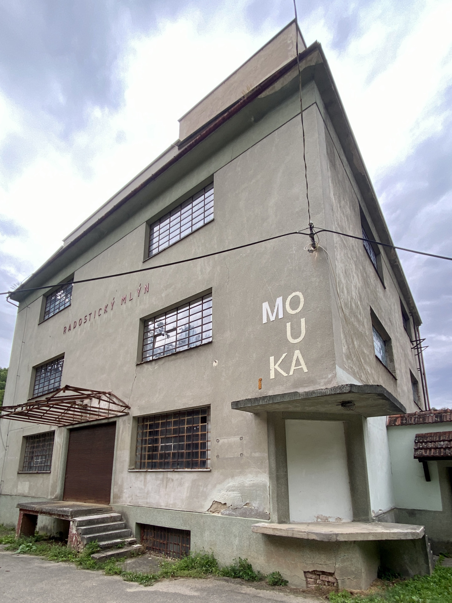 V roce 1936 rodina dostavěla moderní mlýnici.