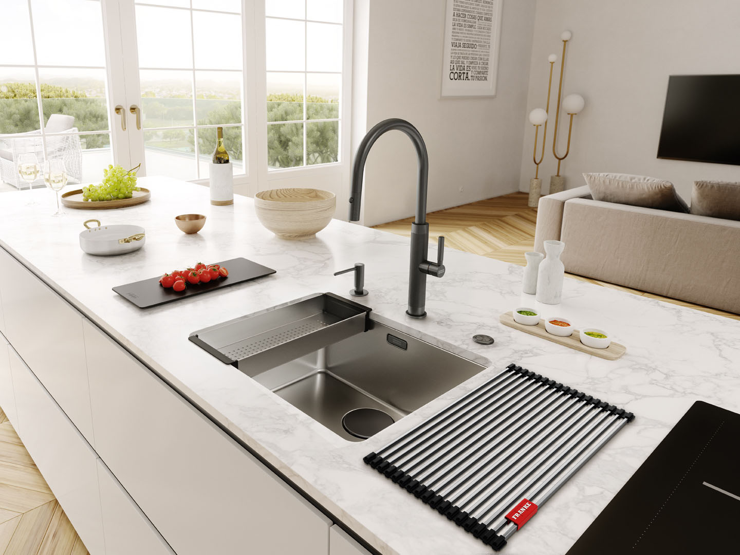 Kuchyňská baterie MYTHOS MASTERPIECE včetně doplňků v podobě dávkovače saponátu ATLAS NEO, easy click ovládání výpusti, hranatého přepadu a kulaté krytky výpusti. Vše provedení celonerez antracit s povrchovou úpravou PVD.