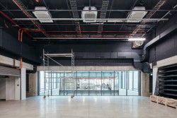 Nové technologické centrum UMPRUM s osvětlením značky Zumtobel