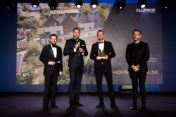 Soutěžilo se v různých kategoriích. Např. v kategorii rodinný dům nebo „Green Future“. 