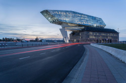 Port House Antverpy, Zaha Hadid,
