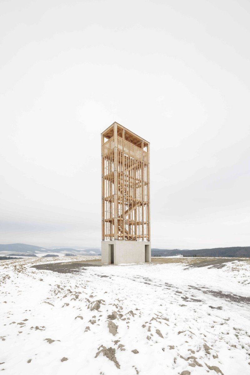Studio m.aus architects realizovalo rozhlednu v obci Vysoké Pole