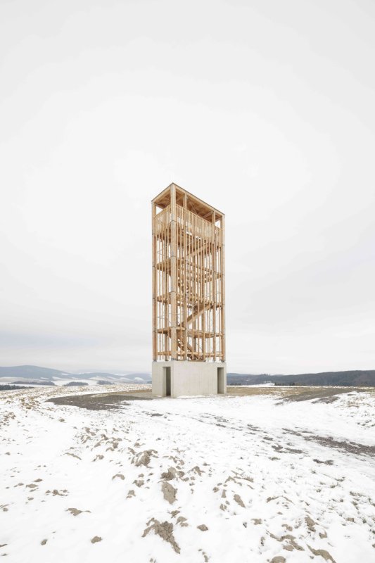 Studio m.aus architects realizovalo rozhlednu v obci Vysoké Pole