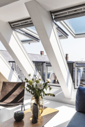 Střešní balkon Velux Cabrio.
