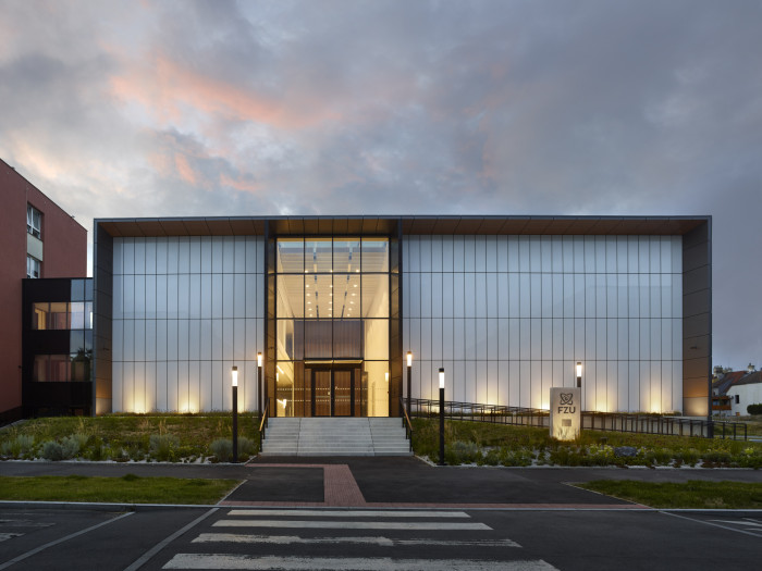 Studio Bogle Architects navrhlo novou budovu Fyzikálního ústavu Akademie věd České republiky na pražském Ládví