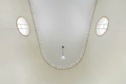 Instalace Věty po konceptuálním umění umělce Petra Duba. Foto: Studio Flusser