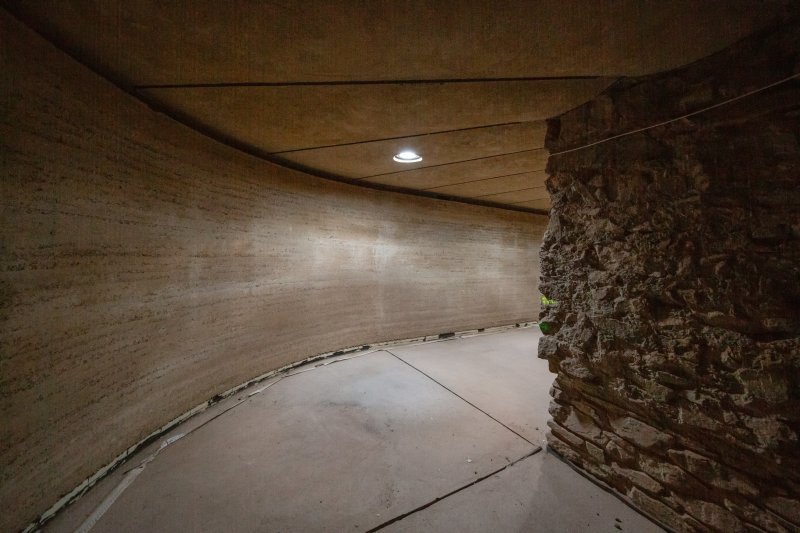 Kostnice v Sedlci, při její rekonstrukci architekti vyzkoušeli použití hlíny