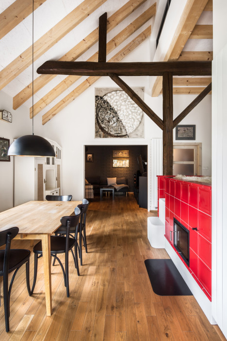 Rekonstrukce rodinného domu v Kolovratech, OTA ateliér (Tomáš Henel, Ondřej Fiala)