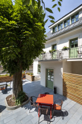 Zrekonstruovaný penzion v Hřensku od architektek z ateliéru Ykony