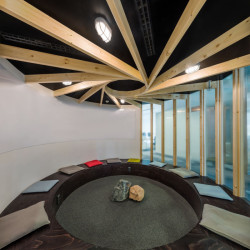 monom, kanceláře firmy Etnetera, foto