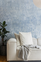 Rekonstrukce košického bytu, RAN: V interiérech vznikla pozoruhodná koláž vybavení a nábytku, které dominuje dřevo, důmyslný řemeslný detail a autentické původní výmalby v pokojích