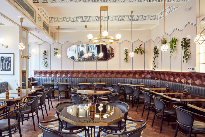 Interiér Restaurace Černá Madona, MIAOW