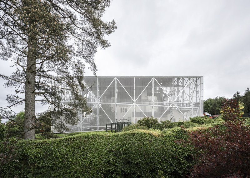Rekonstrukce budovy Hill House od Charlese Rennieho Mackintoshe