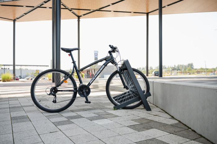  (Cyklostojan IKS od Urbania)