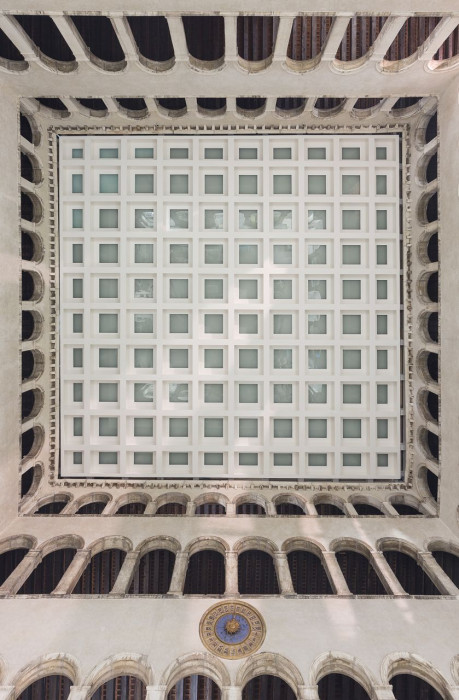 OMA, Fondaco dei Tedeschi – foto Delfino Sisto Legnani a Marco Cappelletti