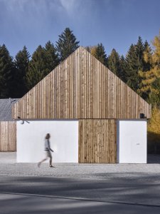 Lesovna poblíž Pacova od studia 20-20-ARCHITEKTI a VYŠEHRAD ateliéru