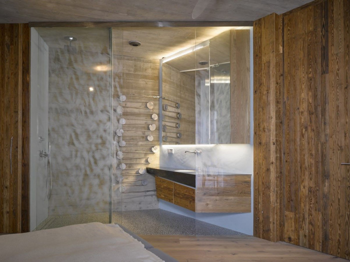 Daniela Polubědovová, Rodinný dům Srdce