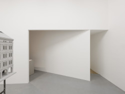 Výstava Dům v domě v Domě umění České Budějovice