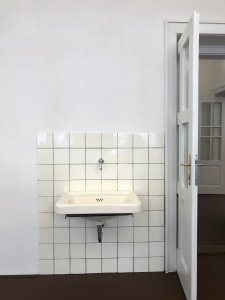 Škola architektury AVU v Praze po rekonstrukci podle návrhu Marcely Steinbachové a ateliéru Skupina