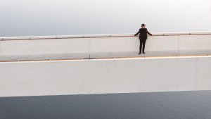 Architekt Petr Tej na Štvanické lávce