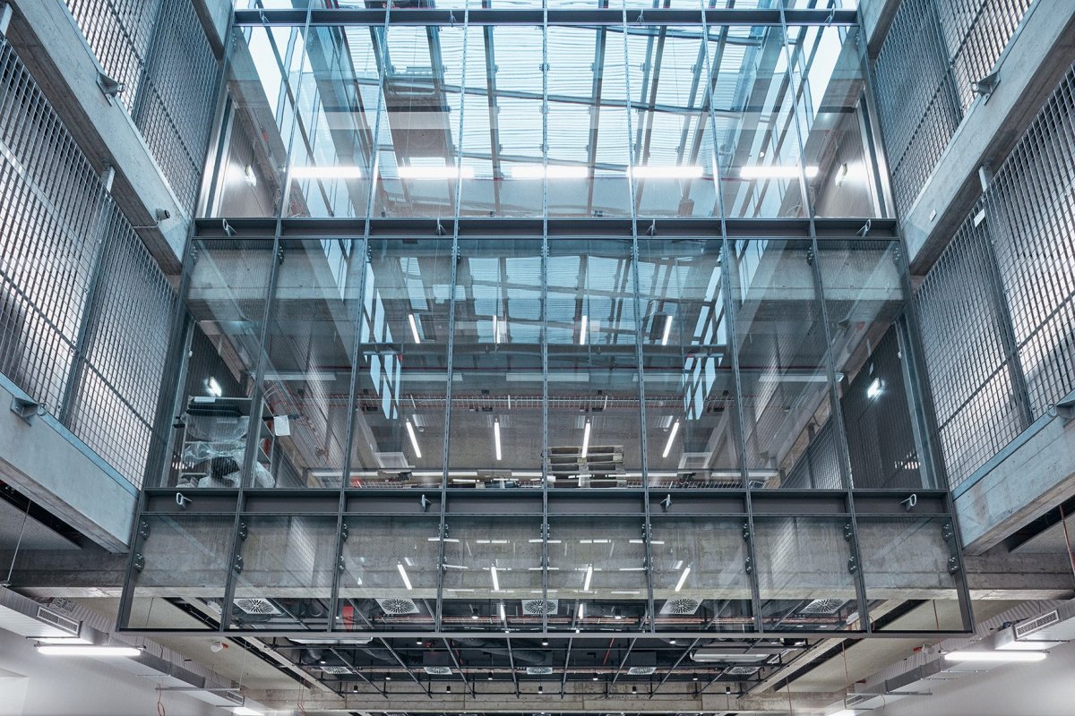Nové technologické centrum UMPRUM s osvětlením značky Zumtobel