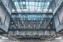 Nové technologické centrum UMPRUM s osvětlením značky Zumtobel