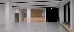 Mjölk architekti proměnili chátrající menzu v Ústí nad Labem na Dům umění