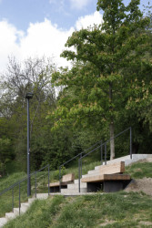 Studio OVA proměnilo Tachovské náměstí na Žižkově ve funkční a oblíbený veřejný prostor.