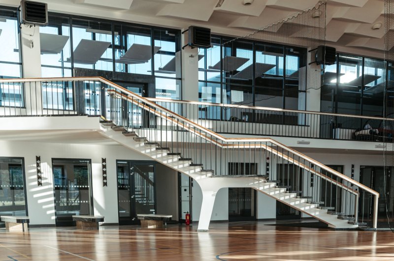 KOHLarchitekti zrekonstruovali nádražní halu v Havířově, nově slouží jako sportovně-kulturní centrum