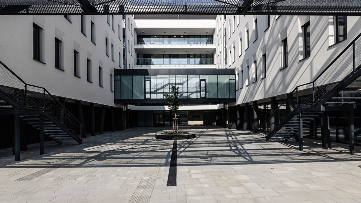 Novostavba II. Interní kliniky a geriatri v Olomouci, Adam Rujbr Architects