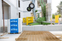 Rules architekti navrhli bytový dům v na Starém městě v Bratislavě