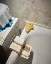 Domy, byty, lidé: Nová kniha odkrývá příběhy bydlení v Praze.