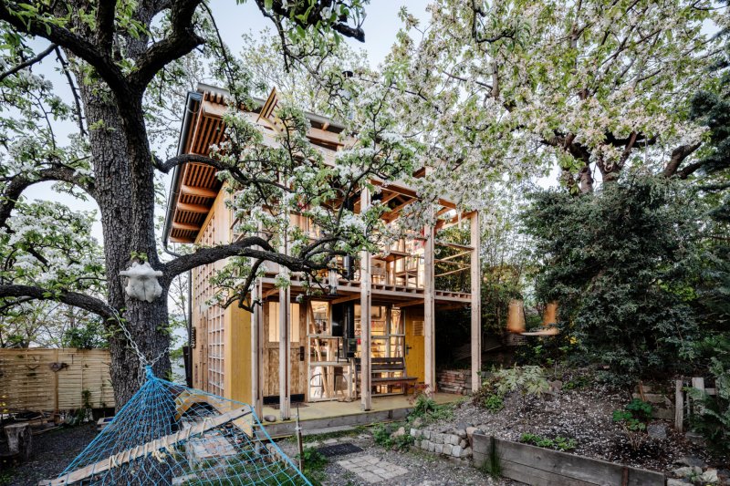 Rekonstrukce chaty YELLOW HUT, ARCHWERK / Hana Procházková, Martin Kloda, Petr Tůma