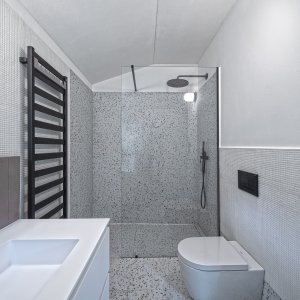 Architektka Tereza Čudová Ajmová zrekonstruovala dřevostavbu na Nymbursku.