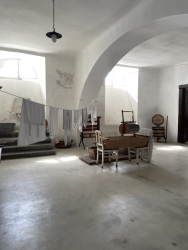 Zámek Kačina, Jiří Fischer, 1806–1824: Okruh s názvem „Život pod schody“ je zaměřený na služebnictvo a provede vás zámeckou kuchyní, spižírnou, prádelnou, žehlírnou, konírnou i truhlárnou