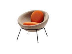 Křeslo Bowl Chair v limitované reedici 500 kusů od výrobce Arper