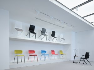 Nově zrekonstruovaný showroom LD Seating v pražském Karlíně od studia archicraft