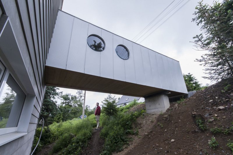 majo architekti, Chata s lávkou – foto