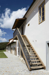 Úprava bývalé fary ve Chvalšinách na zařízení pro  pobyty osob s poruchami autistického spektra, 4DS