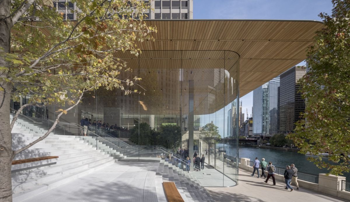 Apple Michigan Avenue , Foster + Partners