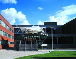 Rozšíření knihovny v Leicesteru, Eva Jiricna Architects Limited, 1997.