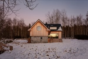 Chata Lipka v zimě (Chata Lipka na Šumavě, Harazim Karel Architektura)